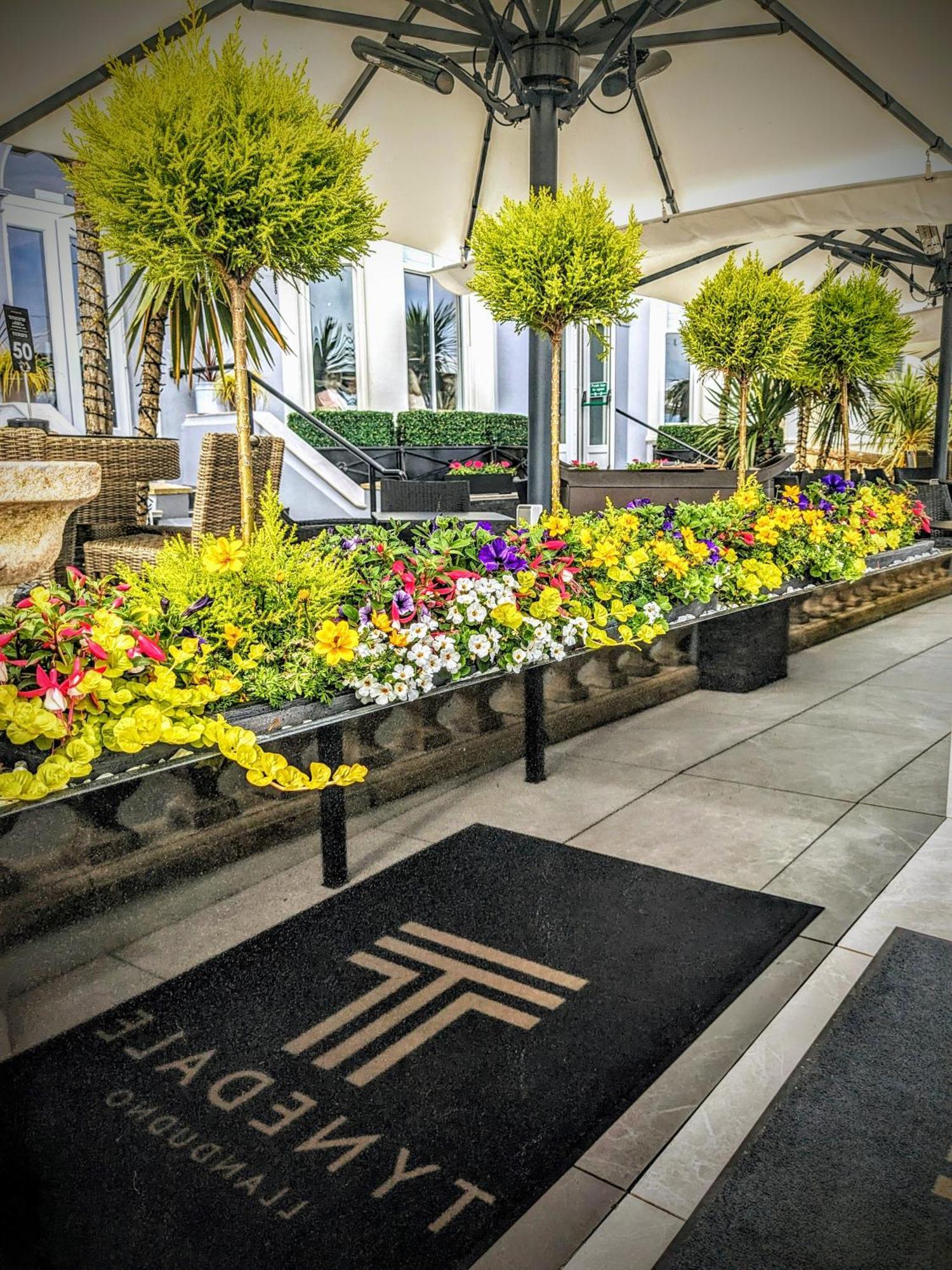Tynedale Hotel ลันดิดโน ภายนอก รูปภาพ