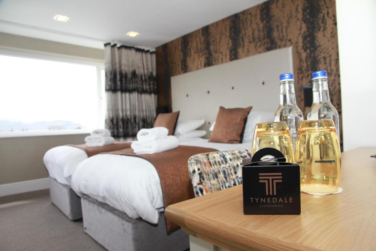 Tynedale Hotel ลันดิดโน ภายนอก รูปภาพ